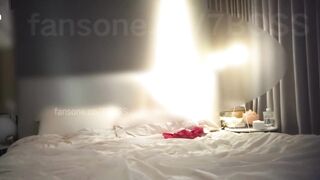 【7BOSS探花】约炮刚下海的红衣清纯妹子高潮的时候水哗哗的响温柔似水超级反差