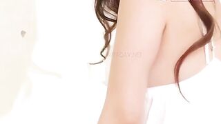 【蜜桃传媒】蜜桃女神-艾玛【发春少妇清晨泄欲】寂寞夜晚的发春泄欲，高清720P原版首发【PMX059】
