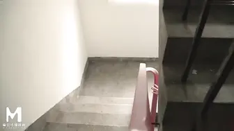 极品性感黑道嫂被强迫深喉口交暴力后入