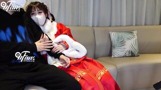 (扣扣傳媒)蘿莉妹妹酒後失身-cola醬