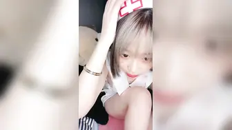 清纯系天花板极品小萝莉 ，全套护士情趣装