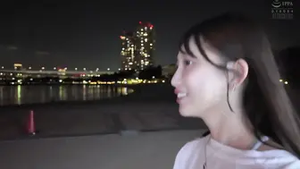 YUJ-059 [中文字幕]在出差的海边偶然遇到的当地女孩，忘记妻子沉溺于一个夏季限定的关系的我。 春乃露露