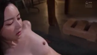 ADN-746 [无码中文字幕] 那位对我爱答不理的高冷御姐 得知我恋爱后竟然嫉妒到强吻 还一直摆出高高在上的姿态步步紧逼 直至我被玩弄于股掌之间 .身与心都彻底沦陷 白峰美羽