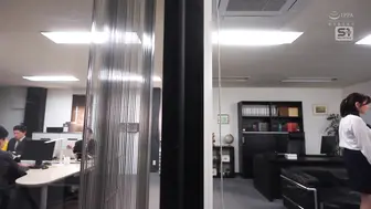 SONE-901 [中文字幕]被抓住把柄的K罩杯女秘书！惨遭恶心社长舔到奶子发涨的乳奴调教实录-鷲尾芽衣