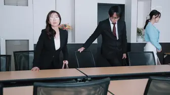 JUR-088 [中文字幕] 人妻秘書 充滿汗水的接吻 在老闆辦公室的中出性愛-久遠美緒