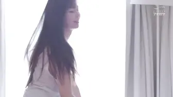 IPX-457 [中文字幕] 搭不上末班車住在同事女社員家中幹整晚 明里紬