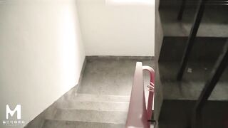 极品性感黑道嫂被强迫深喉口交暴力后入